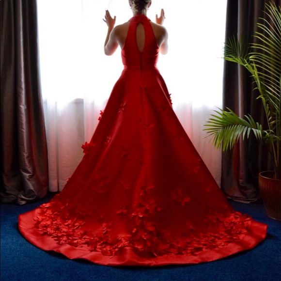 Sherri Hill Dresses & Skirts - Sherri Hill size 6 red halter top prom dress 51116